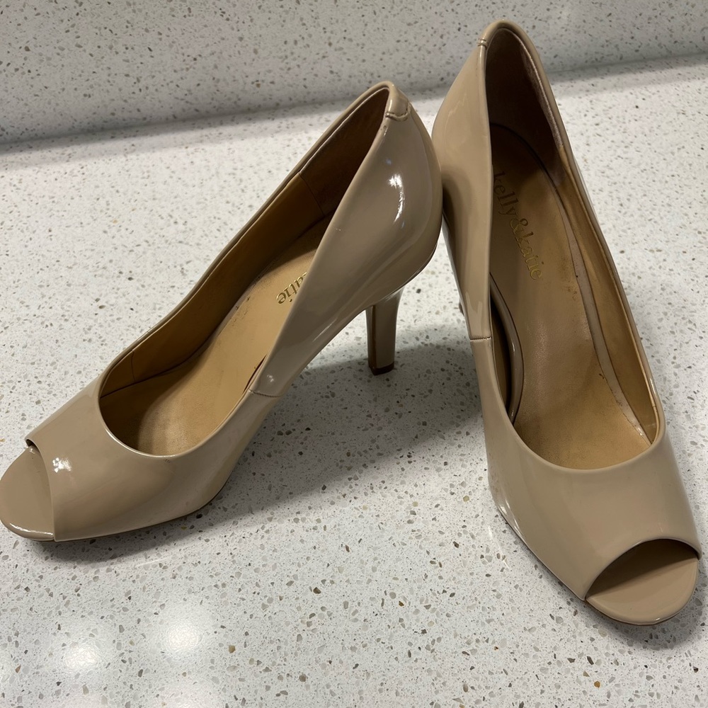 Kelly & Katie Nude Peep Toe Pumps